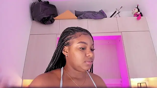 tamaraa smiith online show from March 11, 2025, 6:08 pm