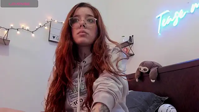 Snapshot of Manuela_monroe chatting on February 8, 2026, 12:58 am Manuela monroe online show from February 8, 2026, 12:58 am