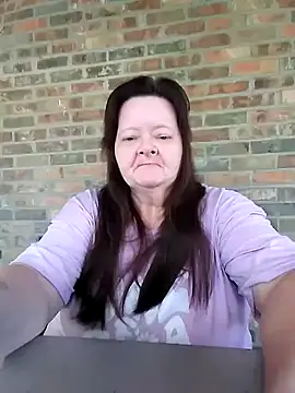 Bayou Woman68 online show from November 7, 2025, 7:14 pm