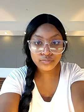 Adelehottman online show from September 30, 2025, 12:43 pm