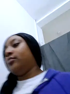 Adelehottman online show from November 5, 2025, 12:05 pm