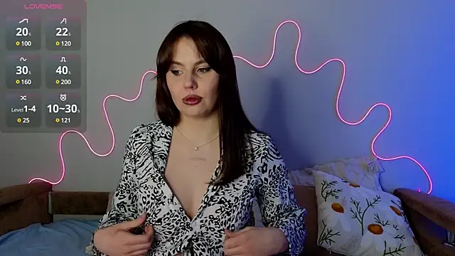 Aisha Riley online show from February 19, 2025, 2:23 pm