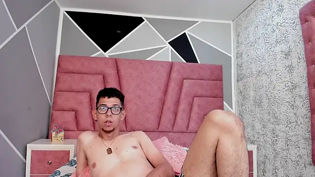 Derek and Skarlet online show from January 20, 2025, 4:45 pm