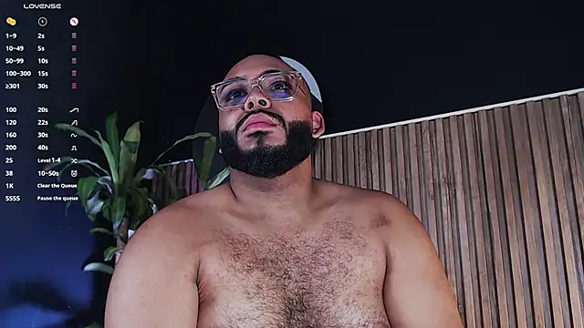 DilanJonnes  online show from December 24, 2024, 10:06 pm