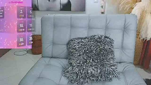 Isabelhot1 online show from February 15, 2025, 12:59 am