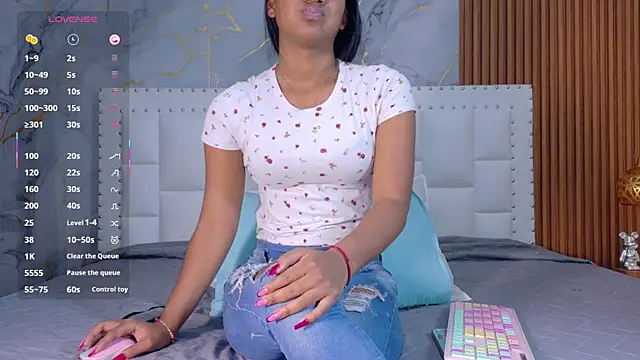 indianschoolgirl online show from February 5, 2026, 7:40 pm