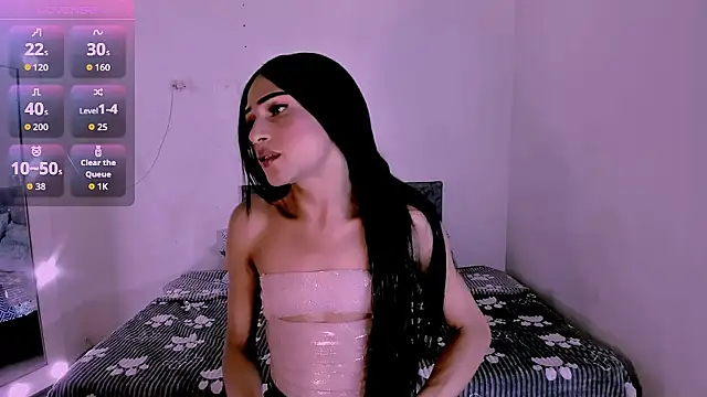 carolinemiller7 online show from March 12, 2026, 7:03 am