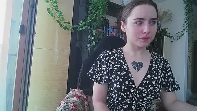 Snapshot of Aurora_workerr chatting on June 22, 2026, 8:22 am Aurora workerr online show from June 22, 2026, 8:22 am
