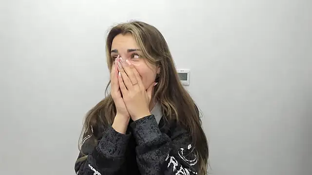 Summmmersky online show from January 31, 2025, 4:48 pm