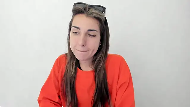 Summmmersky online show from March 9, 2025, 5:28 pm