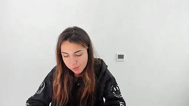 Summmmersky online show from November 7, 2025, 12:27 pm