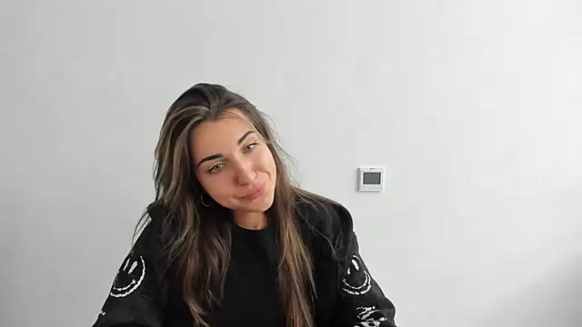 Summmmersky online show from November 15, 2025, 8:11 am