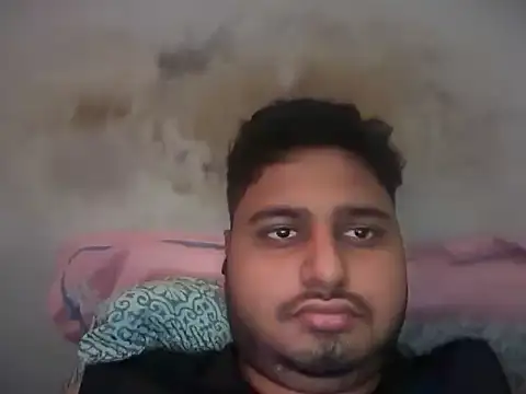 Snapshot of RyanHoran69@xh chatting on June 6, 2026, 7:13 am RyanHoran69xh online show from June 6, 2026, 7:13 am
