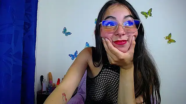 hot girl01 hanna online show from March 18, 2025, 10:37 pm