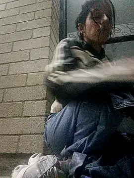 baby liz01 online show from December 1, 2025, 10:31 am