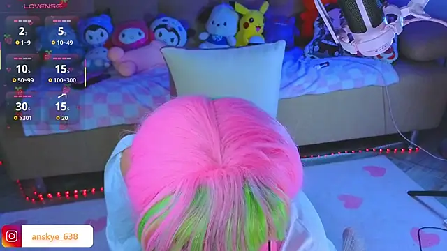 AnngelaSkye online show from October 30, 2025, 6:15 am