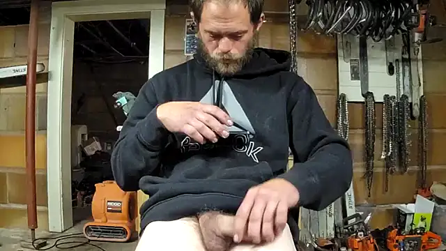 Bigoleslong98765 online show from November 10, 2025, 6:45 am