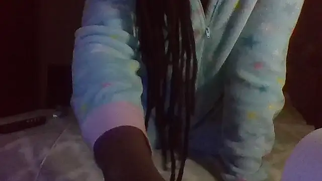 EbonyFetishQueen online show from April 22, 2026, 1:30 am