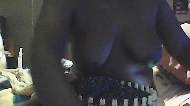 Snapshot of EbonyFetishQueen chatting on June 4, 2026, 1:06 pm EbonyFetishQueen online show from June 4, 2026, 1:06 pm
