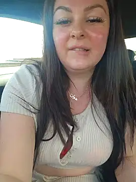 Britishbella online show from May 6, 2026, 2:44 pm