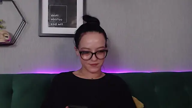 IzabelllNoir online show from February 2, 2025, 8:13 am