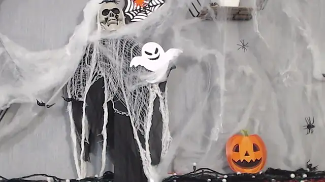 IzabelllNoir online show from October 25, 2025, 8:33 am