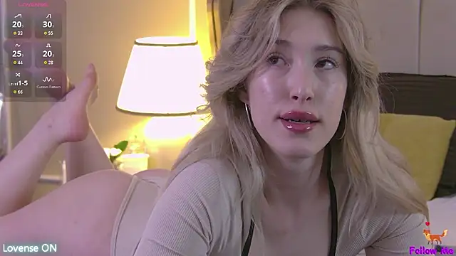 SerenaBennet online show from February 8, 2026, 12:41 pm