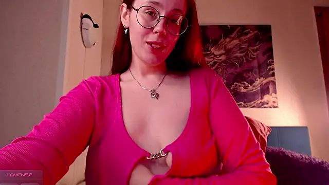 VanessaLincum online show from December 15, 2025, 7:01 am