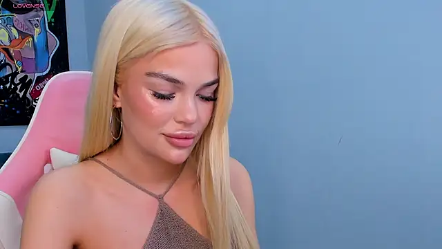 Snapshot of Angel_Sapphire_ chatting on March 1, 2025, 3:49 pm Angel Sapphire online show from March 1, 2025, 3:49 pm