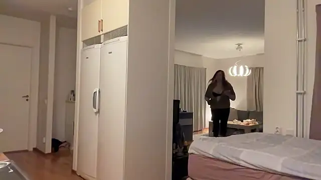 cumwithmee3 online show from November 14, 2025, 4:06 pm