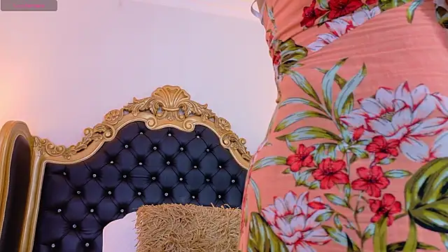 Snapshot of AdelinaVans chatting on March 17, 2026, 11:02 am AdelinaVans online show from March 17, 2026, 11:02 am