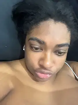  MARRTINNA  online show from November 9, 2025, 7:39 am