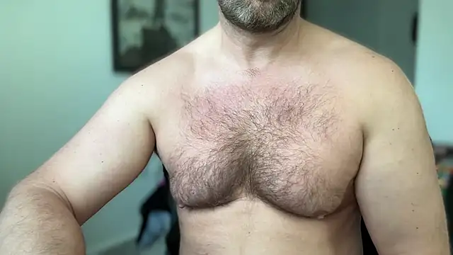 Mr Beef online show from October 27, 2025, 3:27 pm