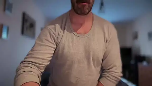 Mr Beef online show from April 11, 2026, 7:24 am