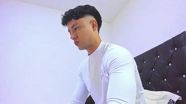 Sebastian-Dash online show from February 12, 2025, 12:48 am