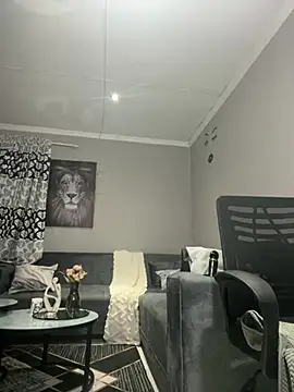 Bootyfulbarbiie online show from January 17, 2025, 8:55 pm