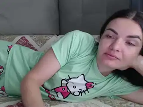  JustmeHere  online show from October 25, 2025, 6:32 am