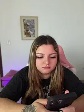 SweetPaige  online show from April 12, 2026, 11:59 am