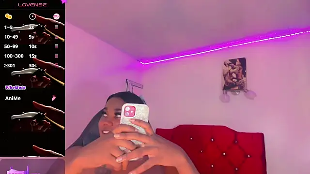 naomy  xx online show from February 12, 2025, 1:16 pm