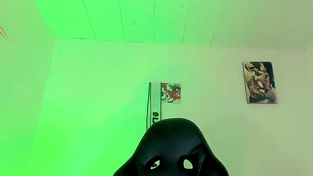 naomy  xx online show from October 30, 2025, 4:03 am