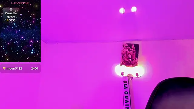 naomy  xx online show from November 20, 2025, 3:07 am