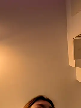 divine eve online show from November 9, 2025, 3:32 pm