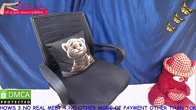  mOOn light  online show from January 28, 2025, 5:00 am