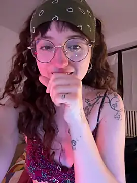 Snapshot of _foxygirl_ chatting on March 16, 2025, 10:53 pm  foxygirl  online show from March 16, 2025, 10:53 pm