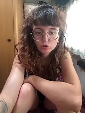  foxygirl  online show from July 2, 2026, 9:37 am