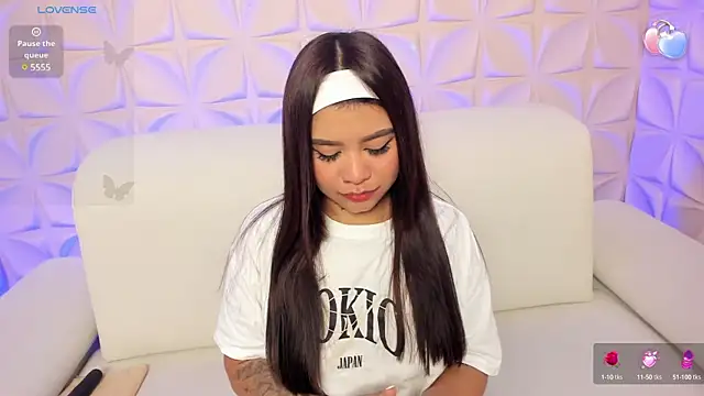 jessymorgan  online show from February 13, 2025, 6:30 am