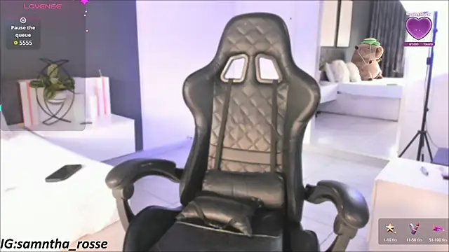 Leyli Doll online show from November 6, 2025, 8:43 pm