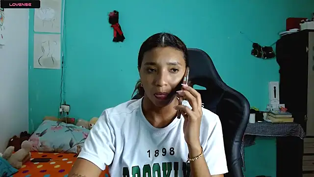 sensitive brunette online show from February 13, 2026, 12:50 am