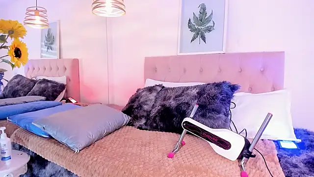 Tom cooper  online show from September 14, 2025, 12:48 pm