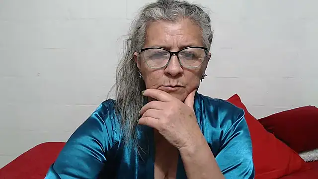 candy mature  online show from October 13, 2025, 10:32 pm